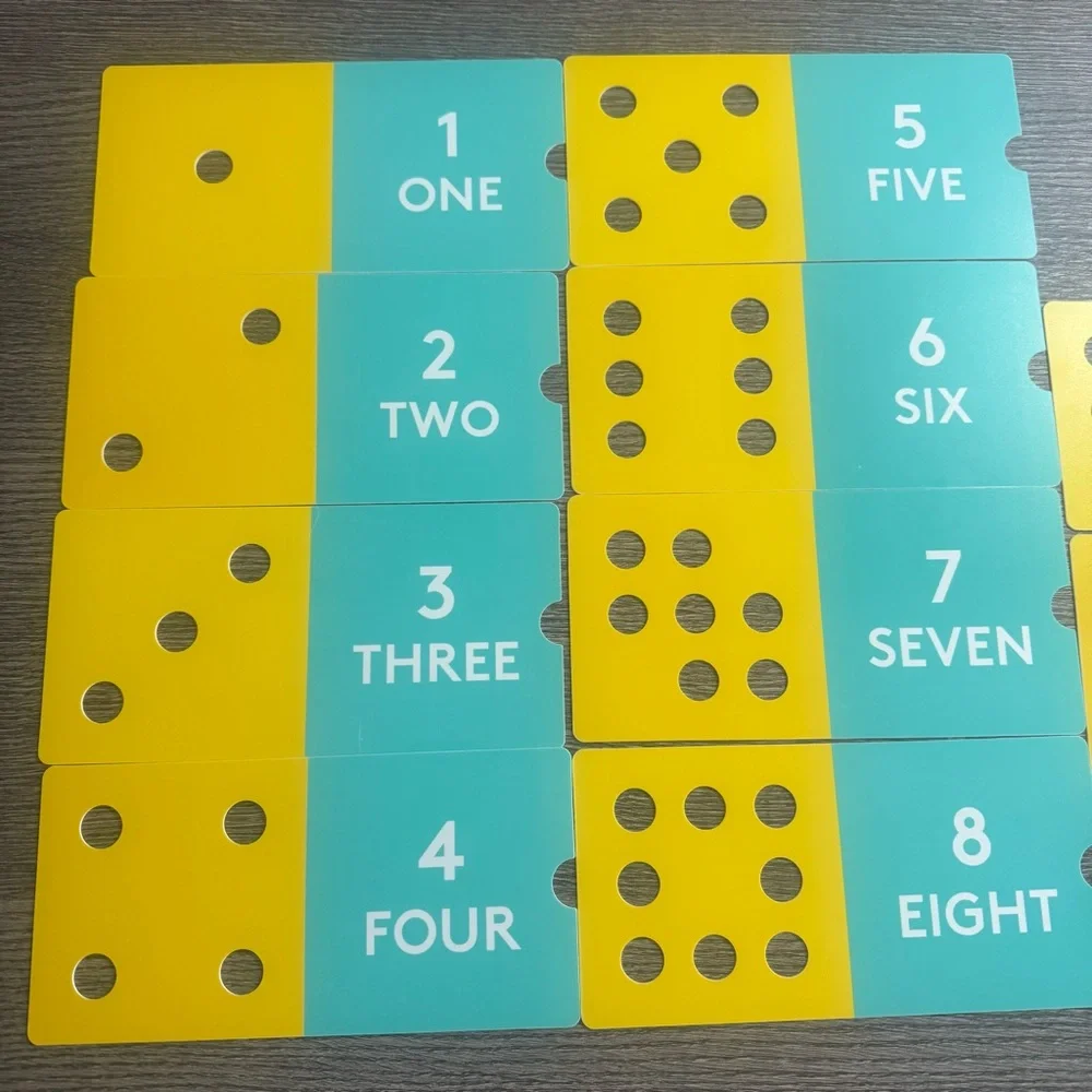 Lovevery Wooden Counting Box with 10 Number Cards Pegs Free Spirit Kit